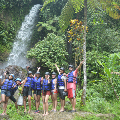 1 Bali Dschungel Wasserfall .jpg